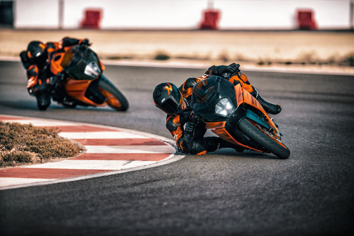 Ktm Mc 200 Desktop Background 3000x2000px