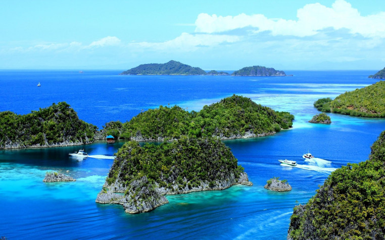 Raja Ampat Widescreen HD Wallpaper 1920x1200px