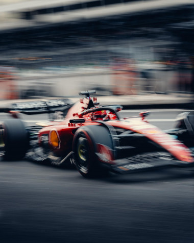 Formula 1 Phone HD Background 1638x2048px