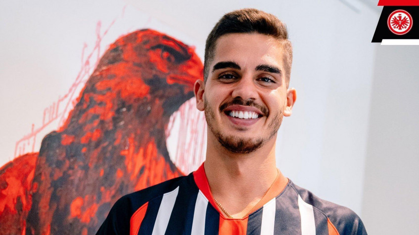 Andre Silva Desktop HD Background 1600x900px