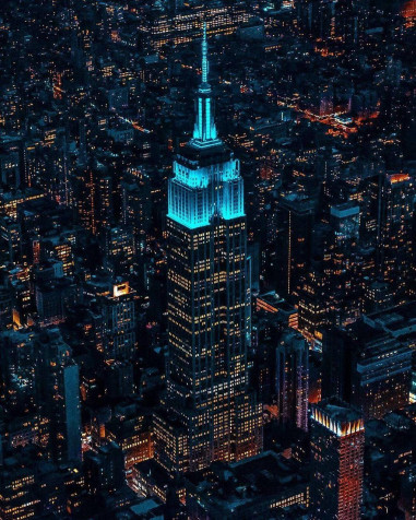 Empire State iPhone Background Image 1024x1280px