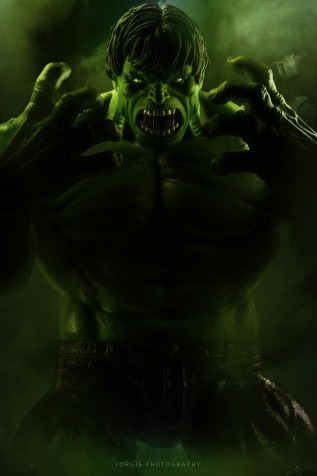 Hulk Phone Background 1440x2160px