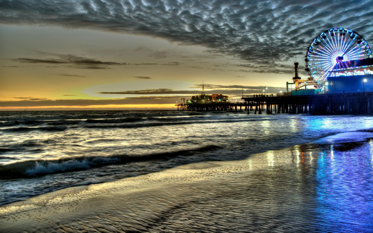 Santa Monica Pier Desktop Background 2560x1600px