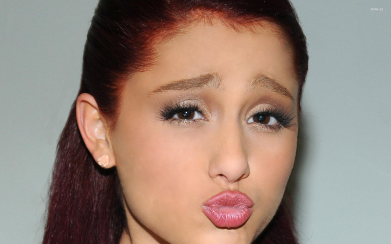 Cute Ariana Grande Widescreen HD Wallpaper 1920x1200px