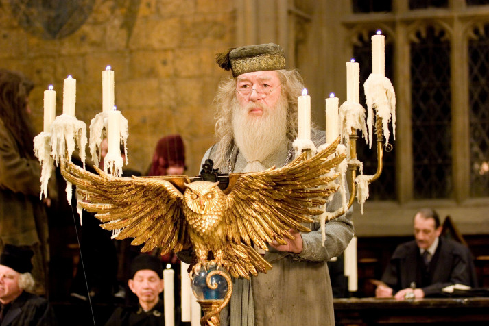 Dumbledore MacBook Wallpaper 3100x2068px