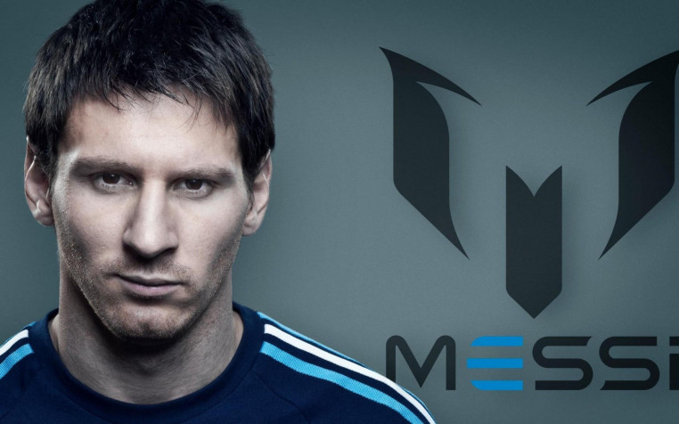 Lionel Messi Retina Widescreen Wallpaper 2880x1800px