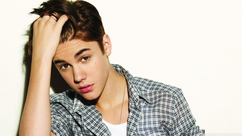 Cute Justin Bieber Full HD 1080p Wallpaper 1920x1080px