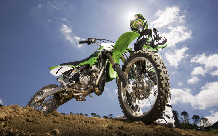 Dirt Bike Widescreen HD Wallpaper 1920x1200px