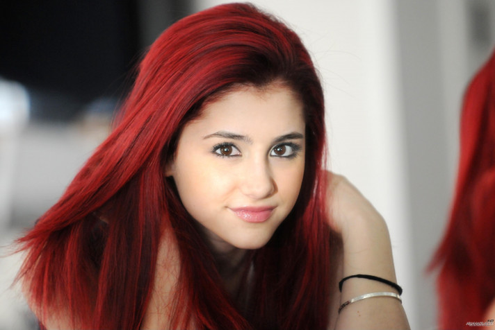 Ariana Grande Hd Desktop HD Background 3136x2097px