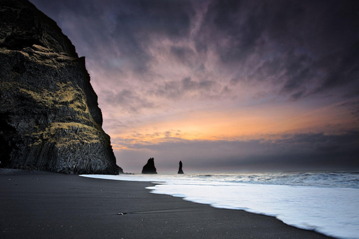 Reynisfjara Iceland MacBook Wallpaper 2048x1367px