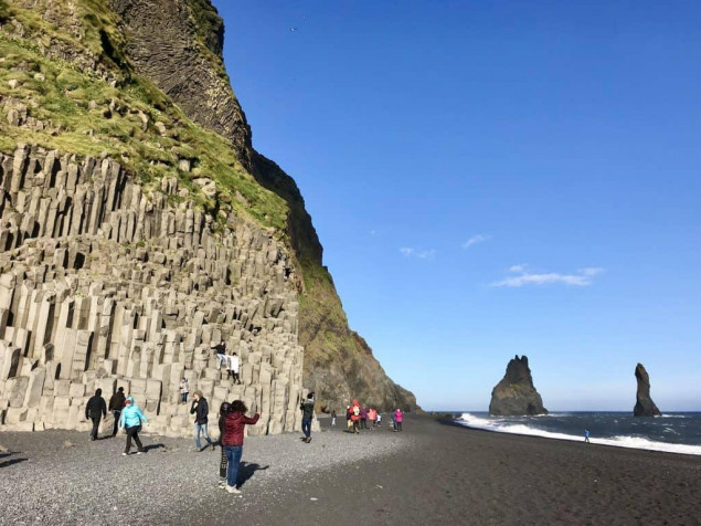 Reynisfjara Iceland MacBook Wallpaper 1024x768px