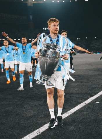 Kevin De Bruyne iPhone Wallpaper Image 997x1350px