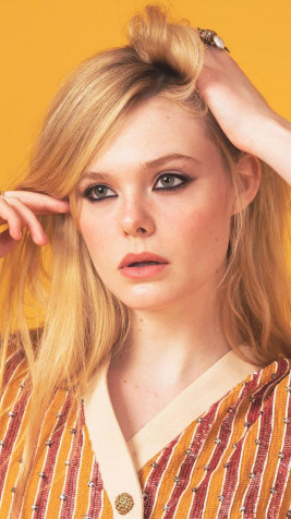 Elle Fanning iPhone Wallpaper 1080x1920px