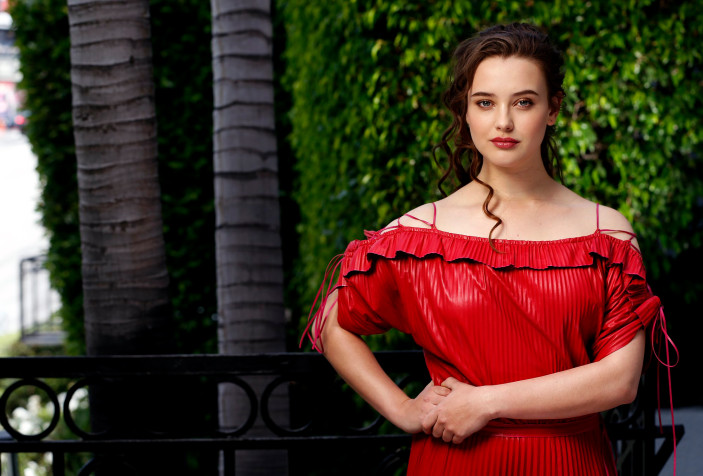 Katherine Langford Desktop Background 2000x1353px