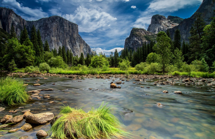 Yellowstone National Park Desktop HD Wallpaper 2500x1618px