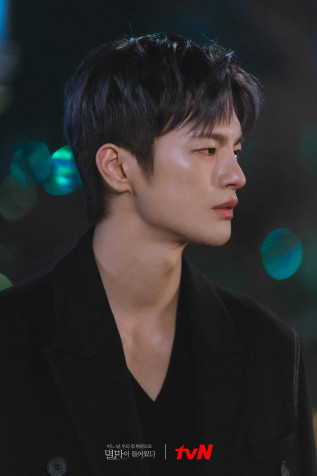 Seo In Guk Phone Background Image 1500x2250px