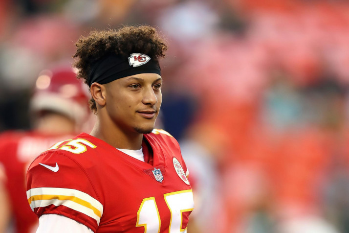 Patrick Mahomes Background Image 2400x1600px