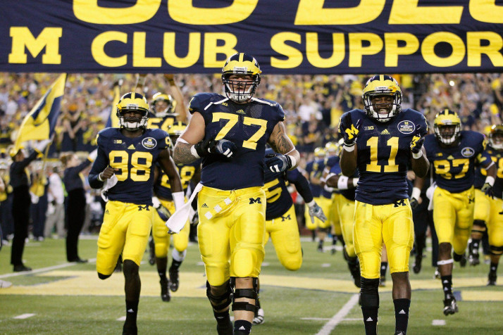 Michigan Wolverines Laptop Wallpaper 2000x1333px