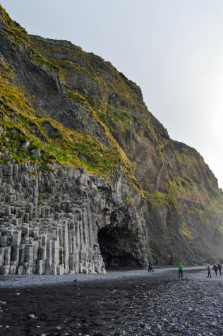 Reynisfjara Iceland iPhone Background 4000x6016px