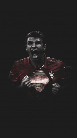 Thomas Muller Mobile Background 1687x3000px