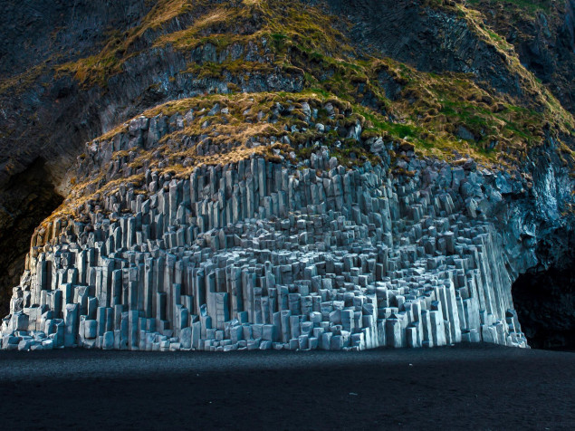 Reynisfjara Iceland Laptop Wallpaper 1920x1440px