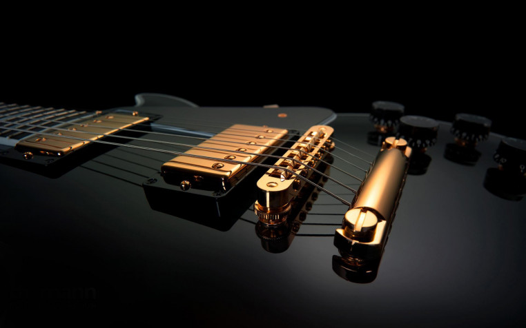 Guitar Widescreen HD Wallpaper 1920x1200px