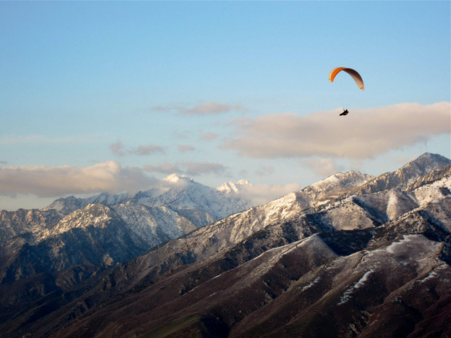 Paragliding Wallpaper Image 2048x1536px