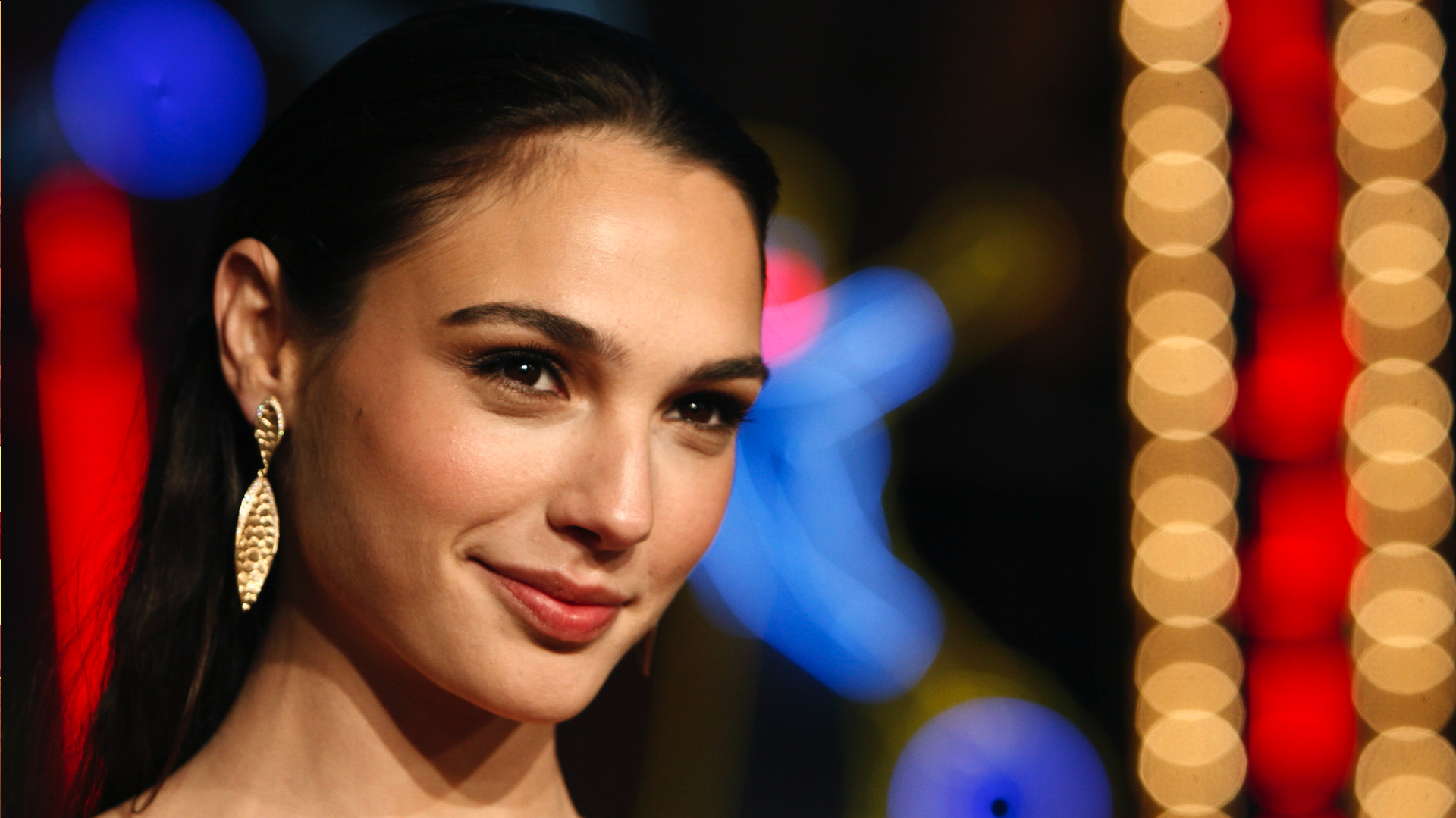 Gal Gadot Full HD 1080p Wallpaper 1920x1080