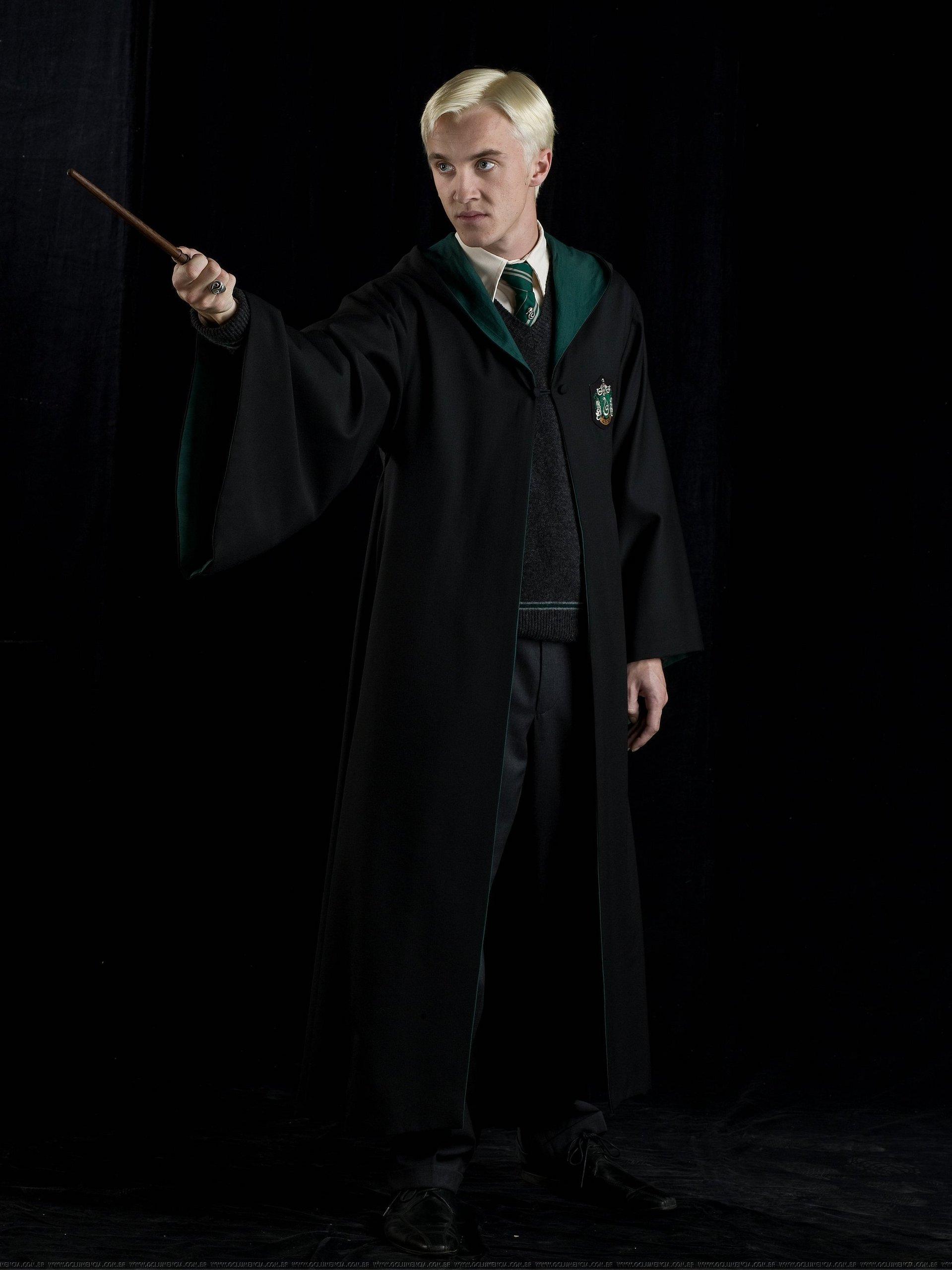 Draco Malfoy iPhone Background 1919x2560