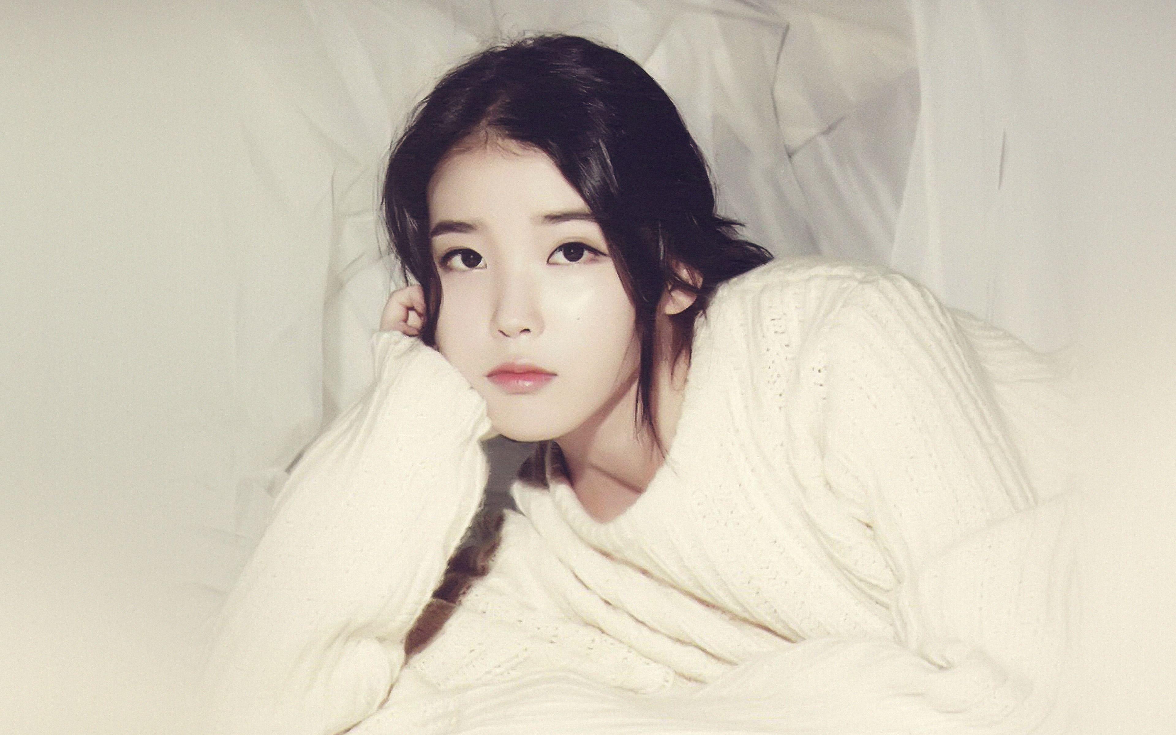 Iu Vogue Laptop Wallpaper 3840x2400