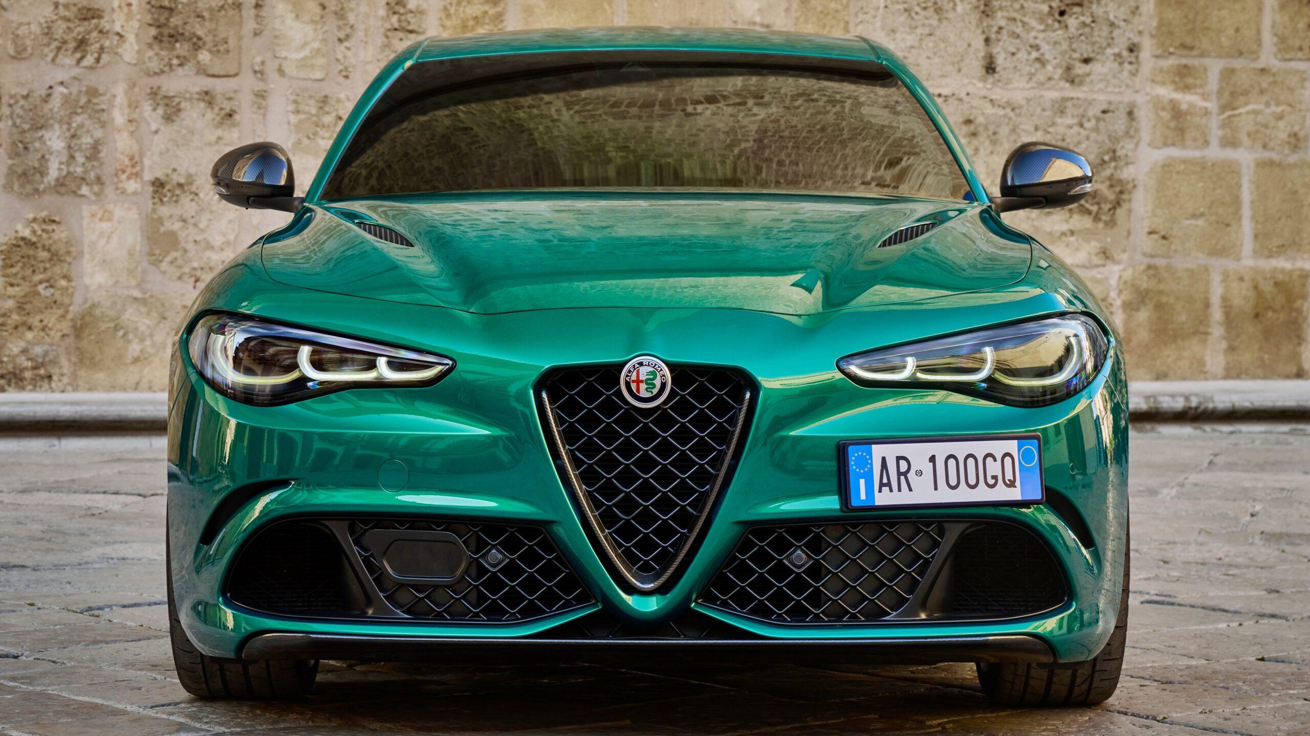 Title Alfa Romeo 2k QHD Wallpaper 2560x1440