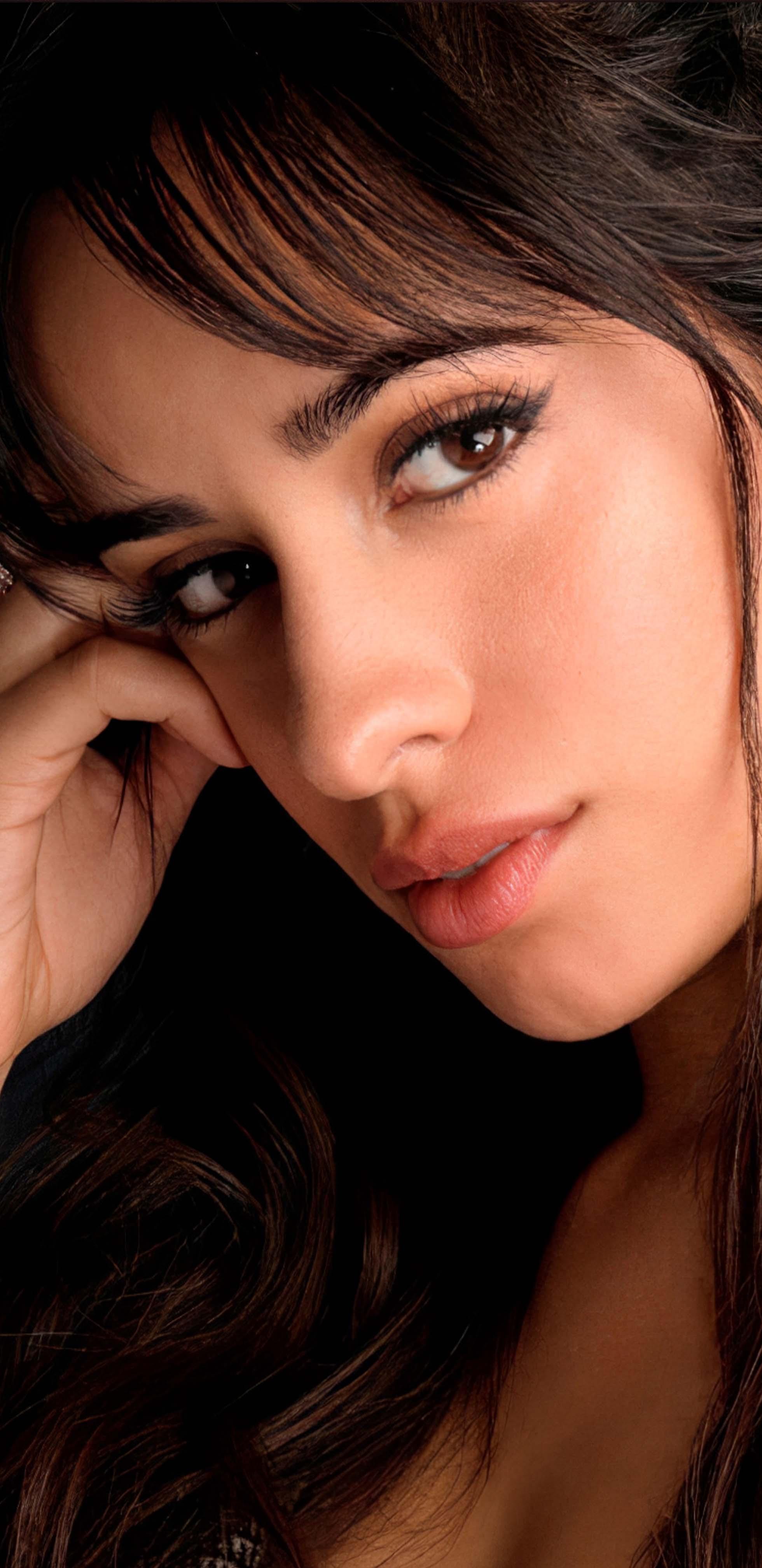 Camila Cabello Mobile Background 1960x4032